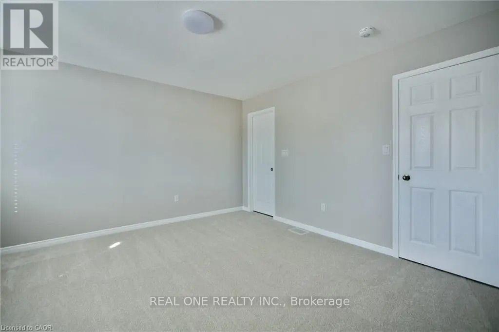 110 Arnold Marshall Boulevard Property Photo 19