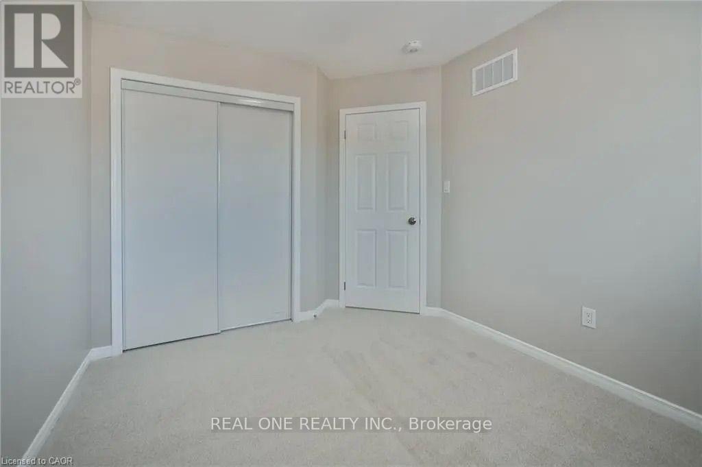 110 Arnold Marshall Boulevard Property Photo 21
