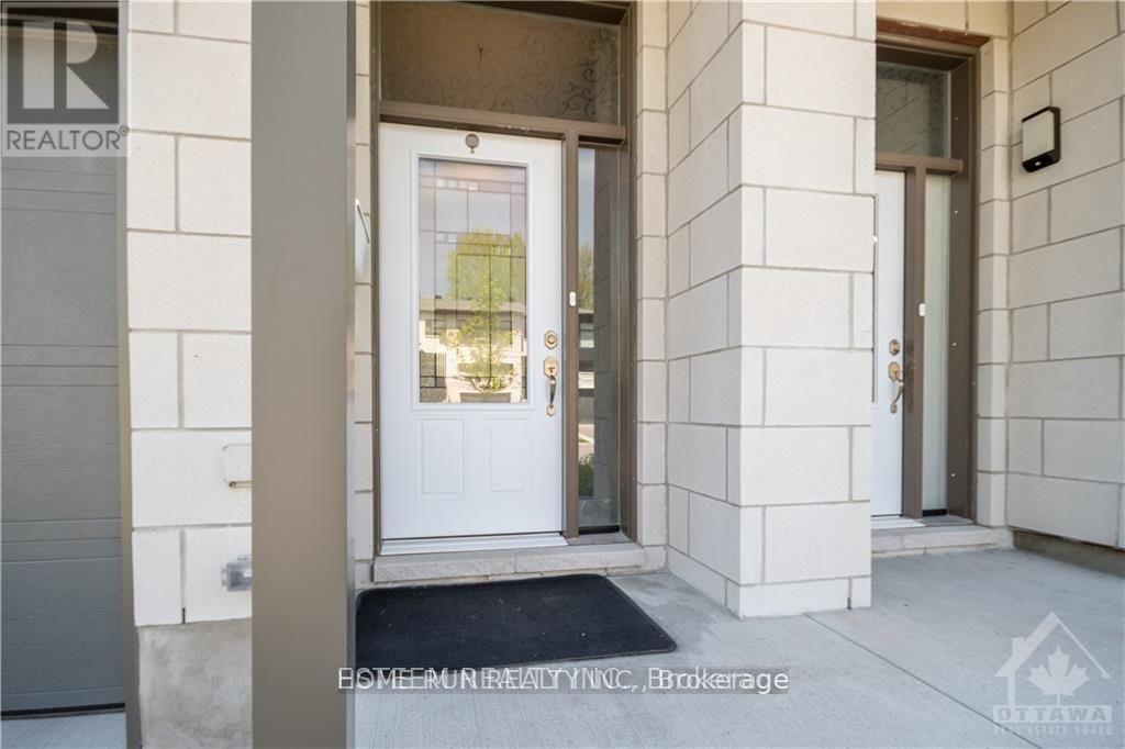 560 Mutual Street Property Photo 2