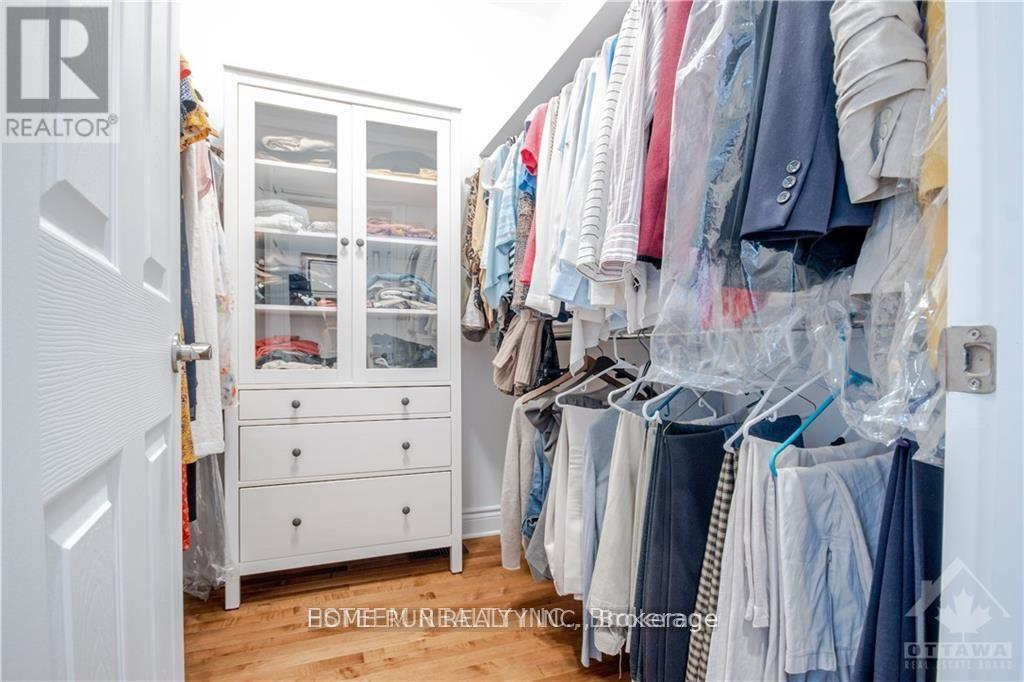560 Mutual Street Property Photo 18