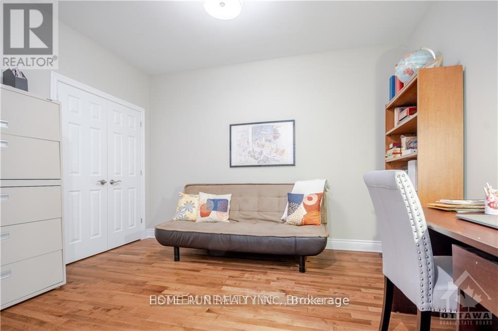 560 Mutual Street Property Photo 21