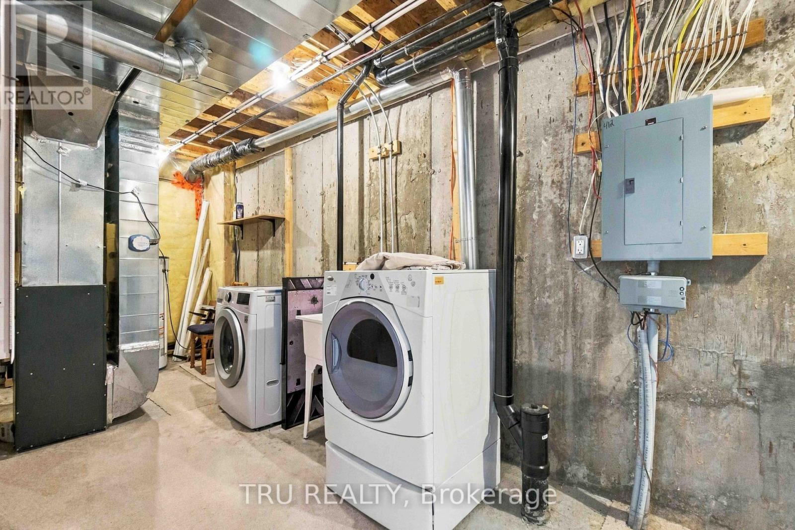 412 Galatina Way Property Photo 28