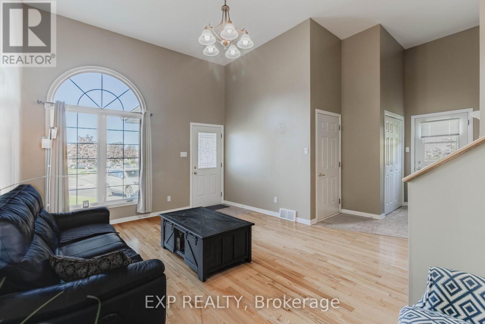 160 Heritage Place Property Photo 15