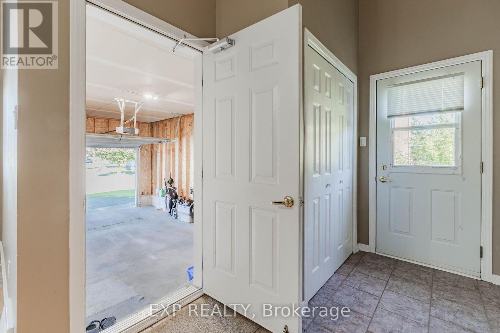 160 Heritage Place Property Photo 17