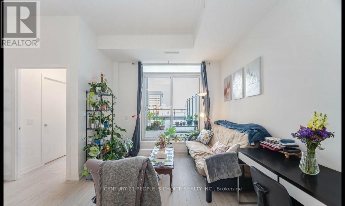 216 - 55 Duke Street W Property Photo 11