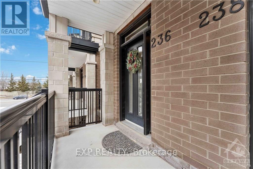 236 Pembina Private Property Photo 3