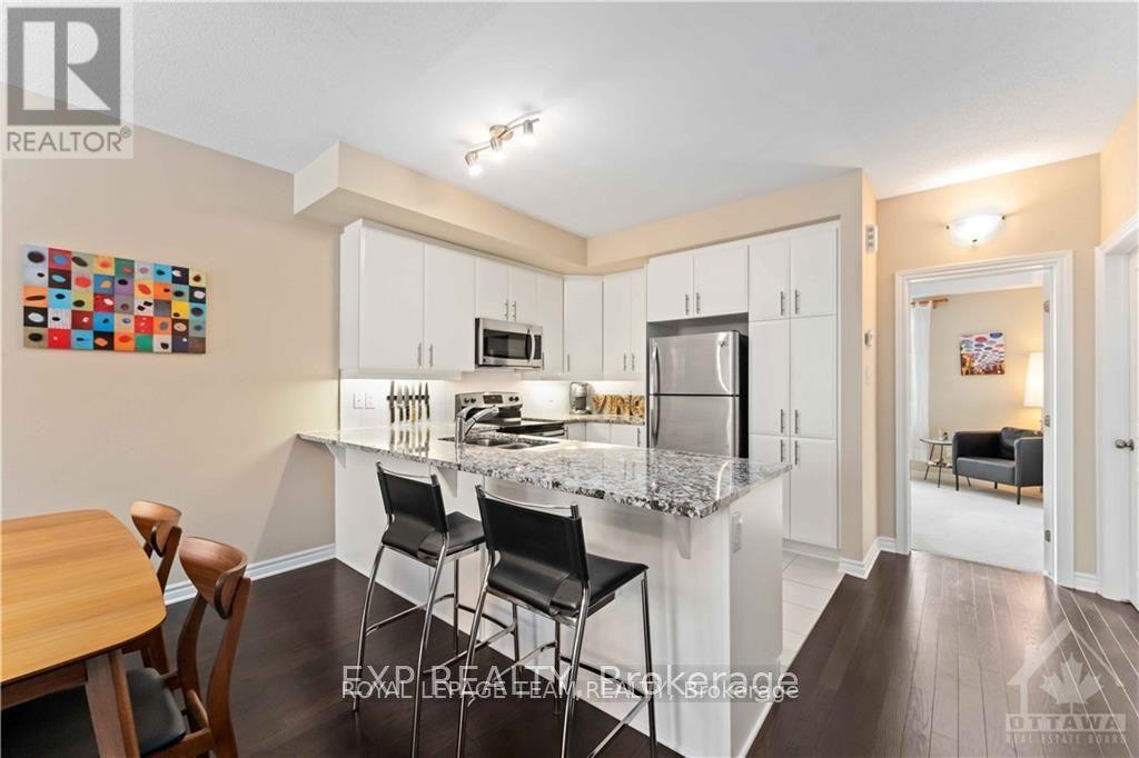 236 Pembina Private Property Photo 9