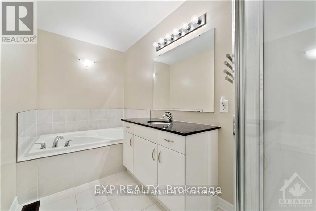 236 Pembina Private Property Photo 14