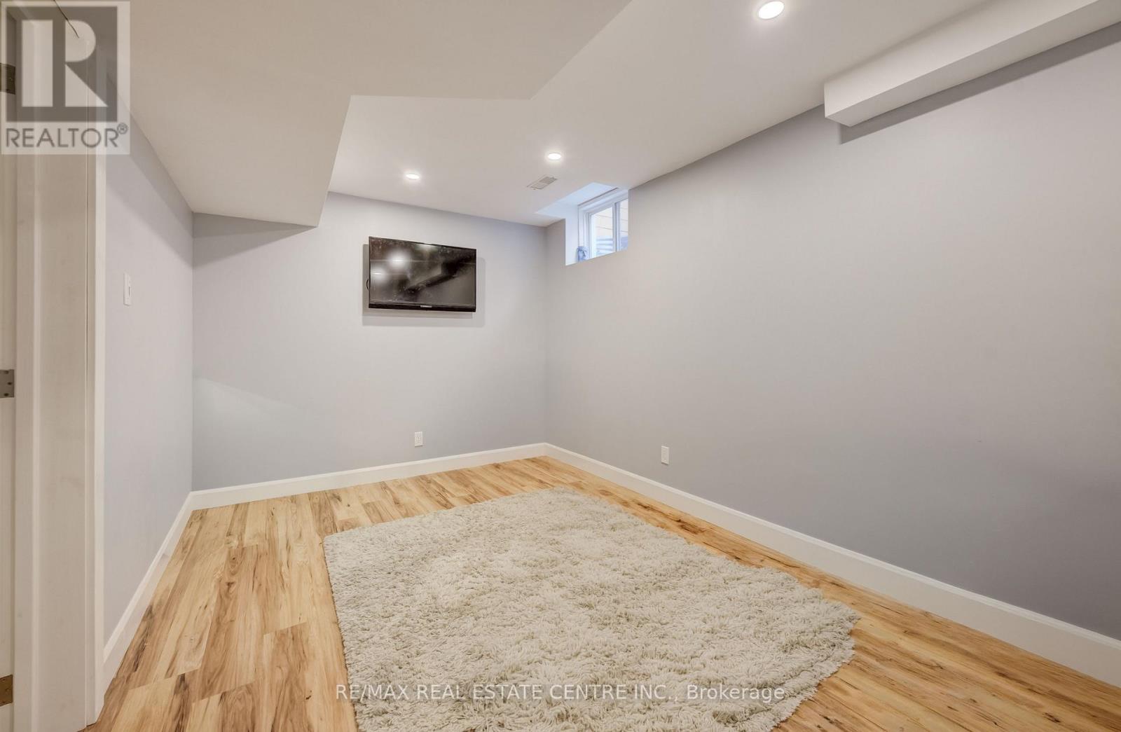 295 Gatehouse Drive Property Photo 28