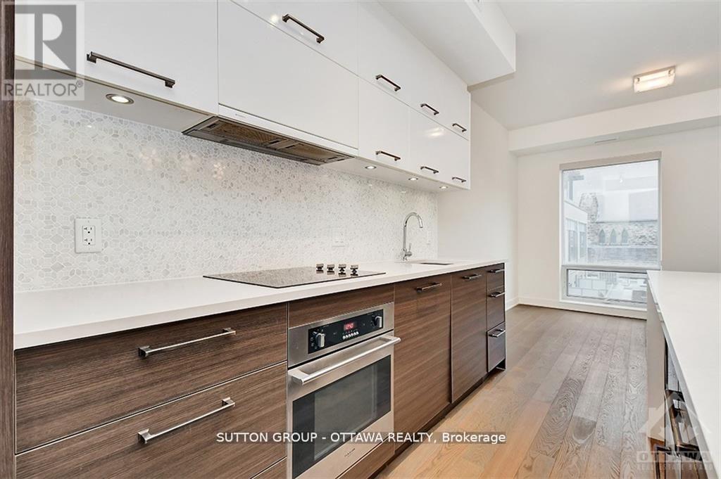 306 - 428 Sparks Street Property Photo 2