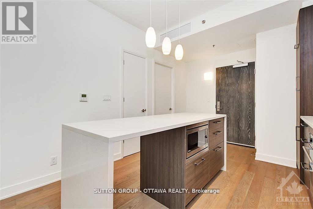 306 - 428 Sparks Street Property Photo 3