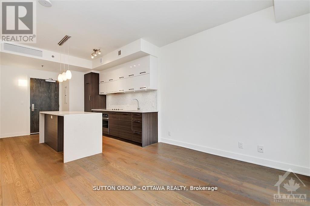 306 - 428 Sparks Street Property Photo 7