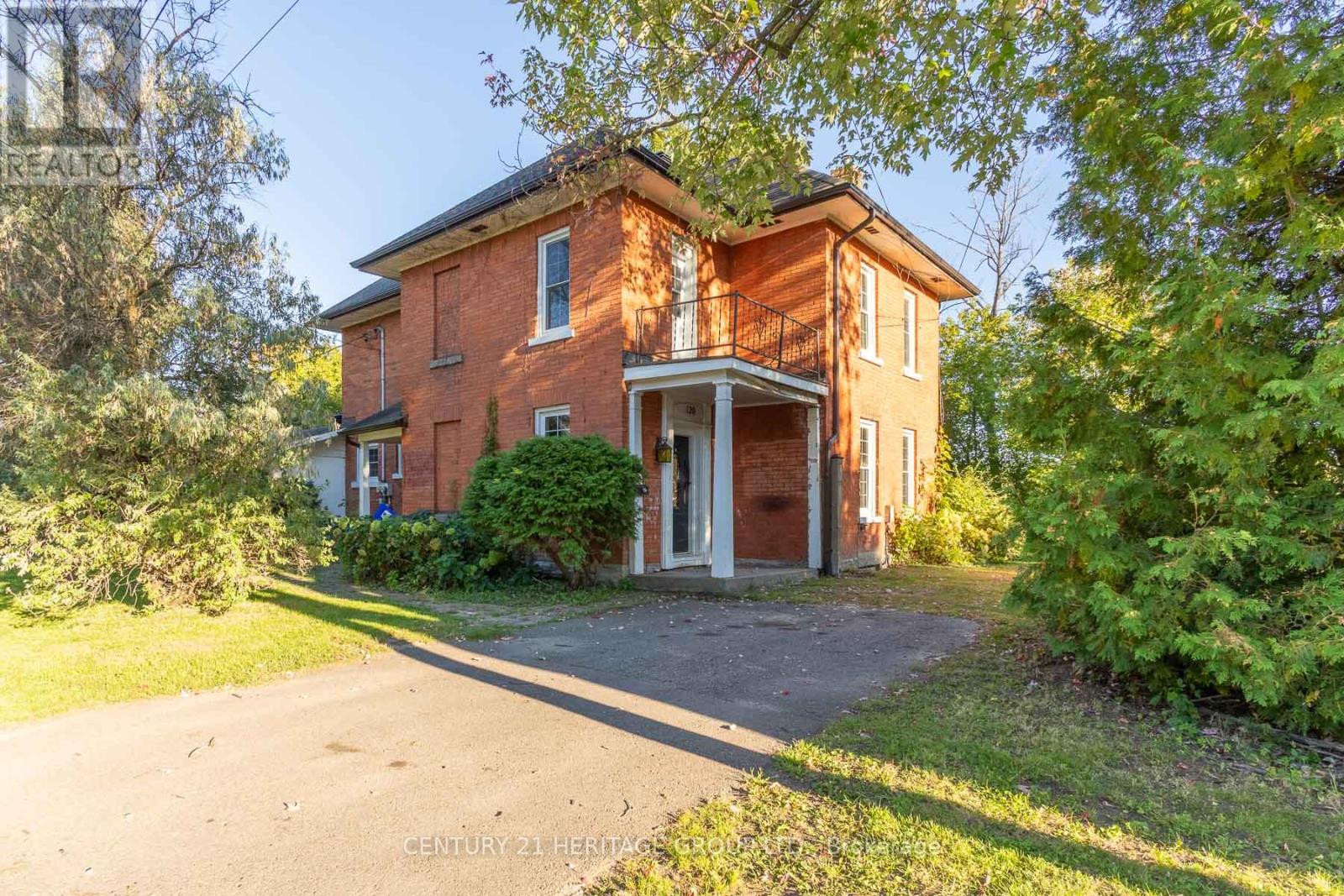 120 WELLAND STREET