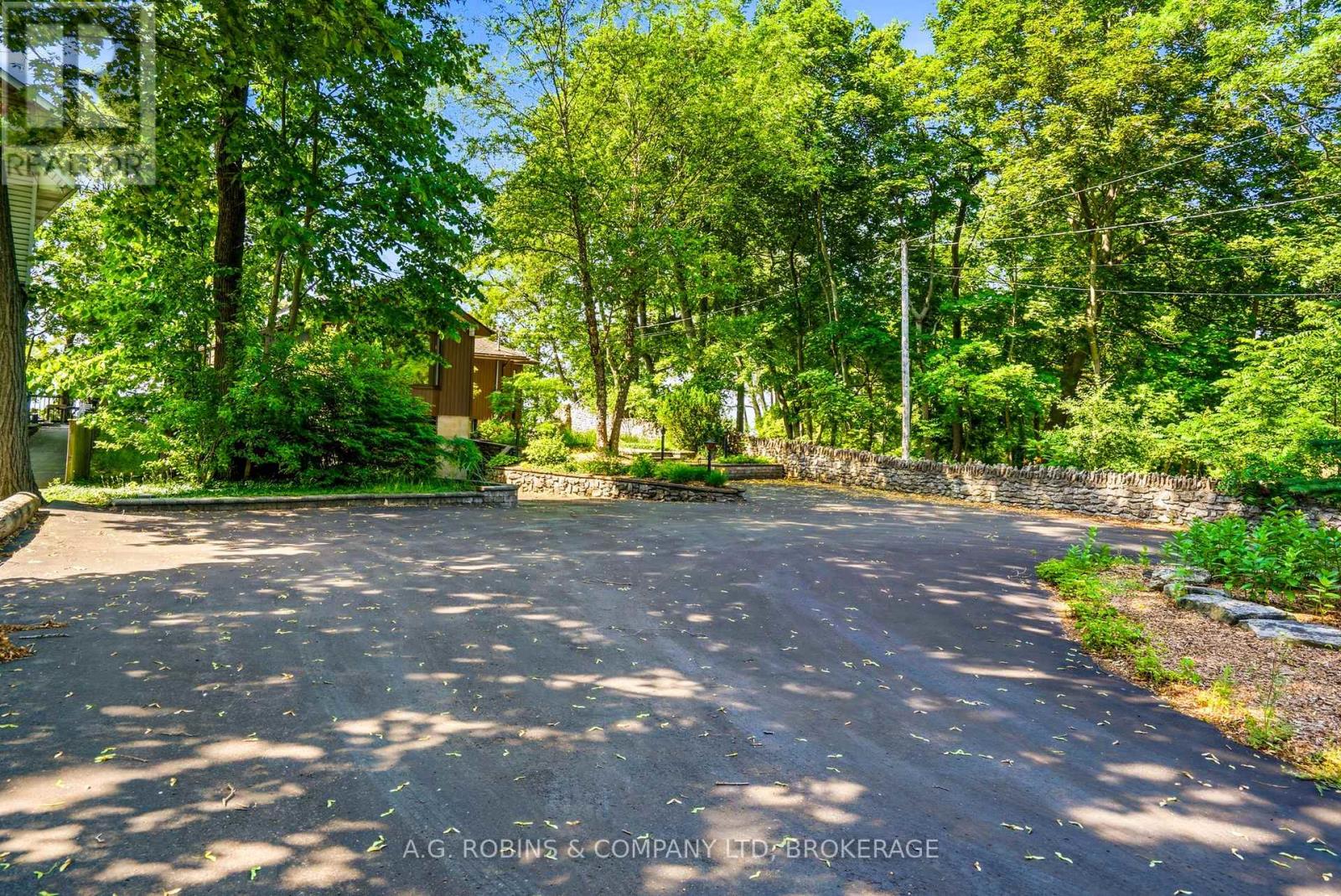 10599 Lakeshore Road Property Photo 5