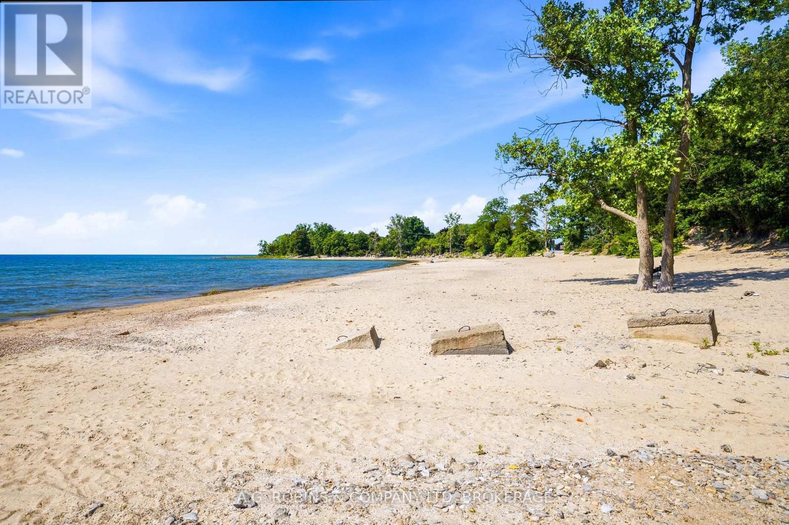 10599 Lakeshore Road Property Photo 11