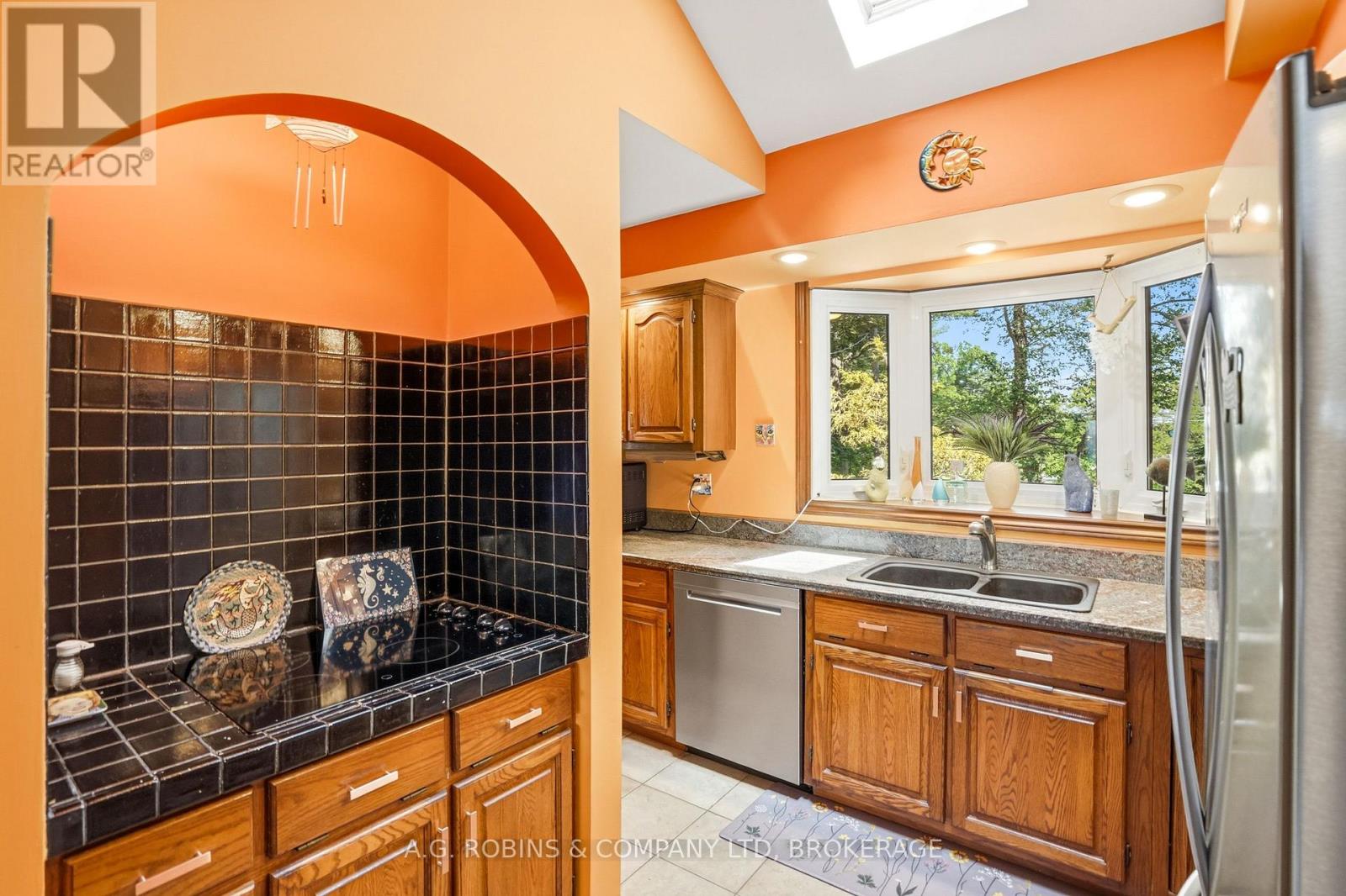10599 Lakeshore Road Property Photo 21