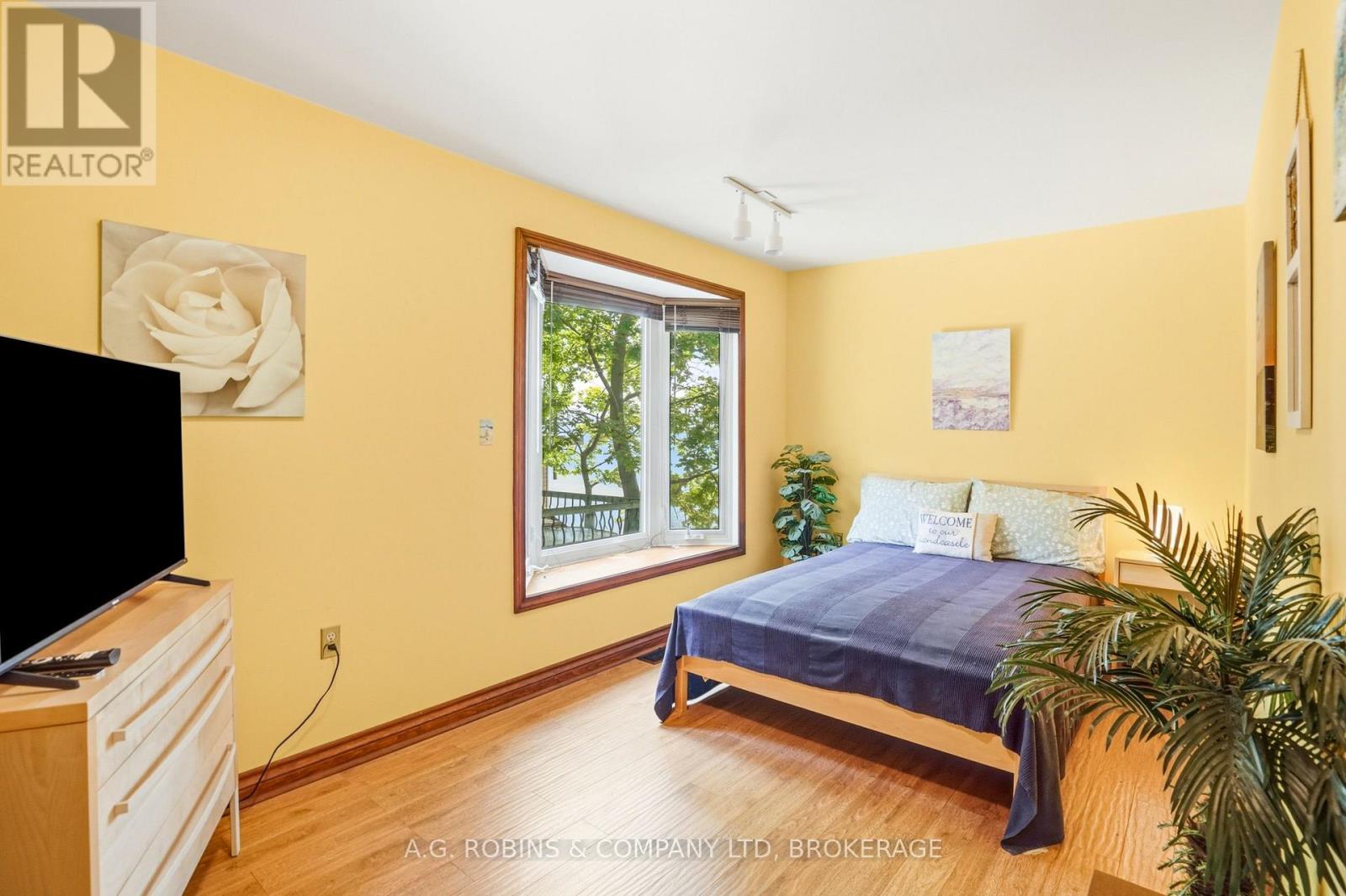 10599 Lakeshore Road Property Photo 34