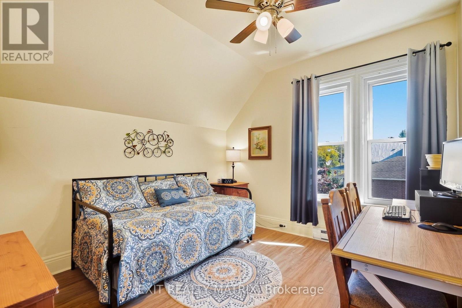 20 Spring Street Property Photo 20