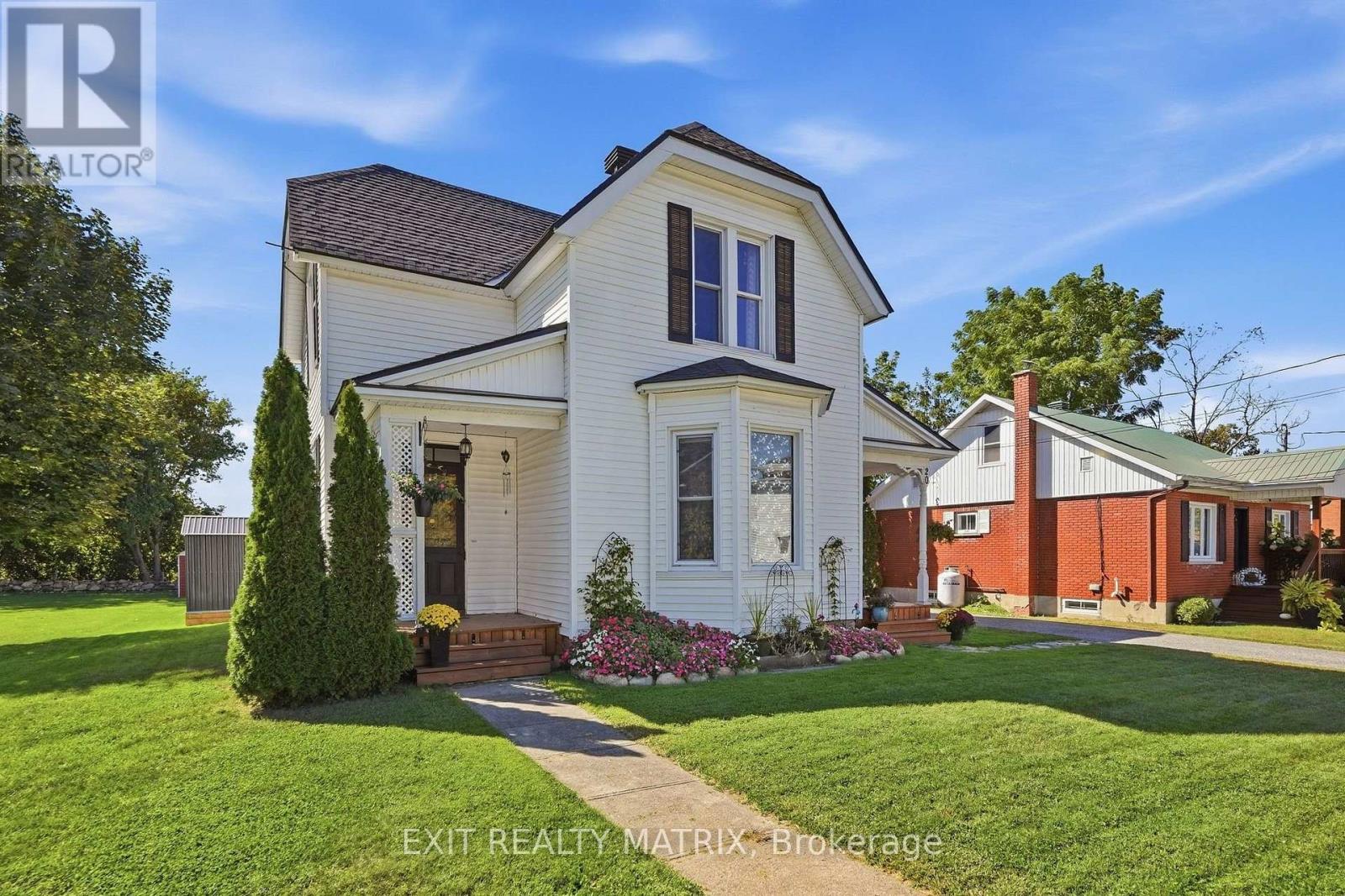 20 Spring Street Property Photo 41