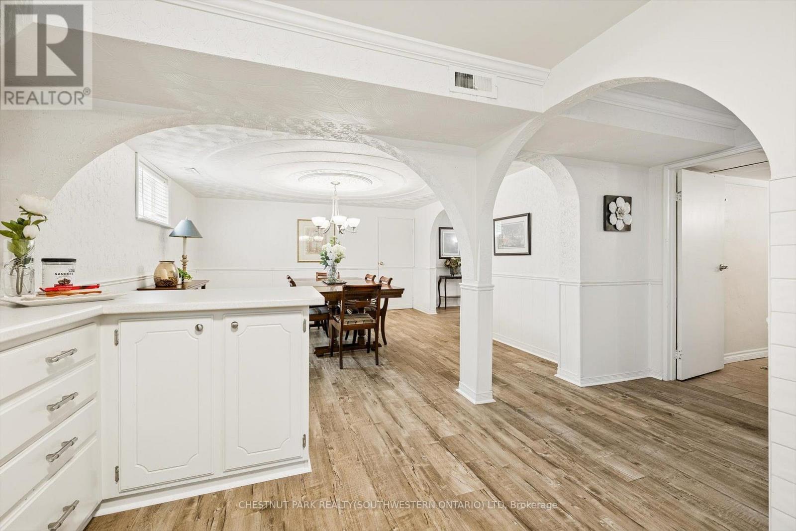 56 Suffolk Avenue Property Photo 26