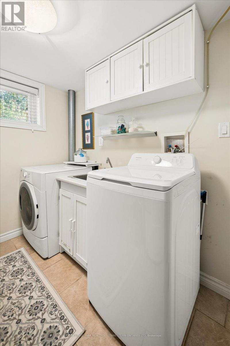 56 Suffolk Avenue Property Photo 38