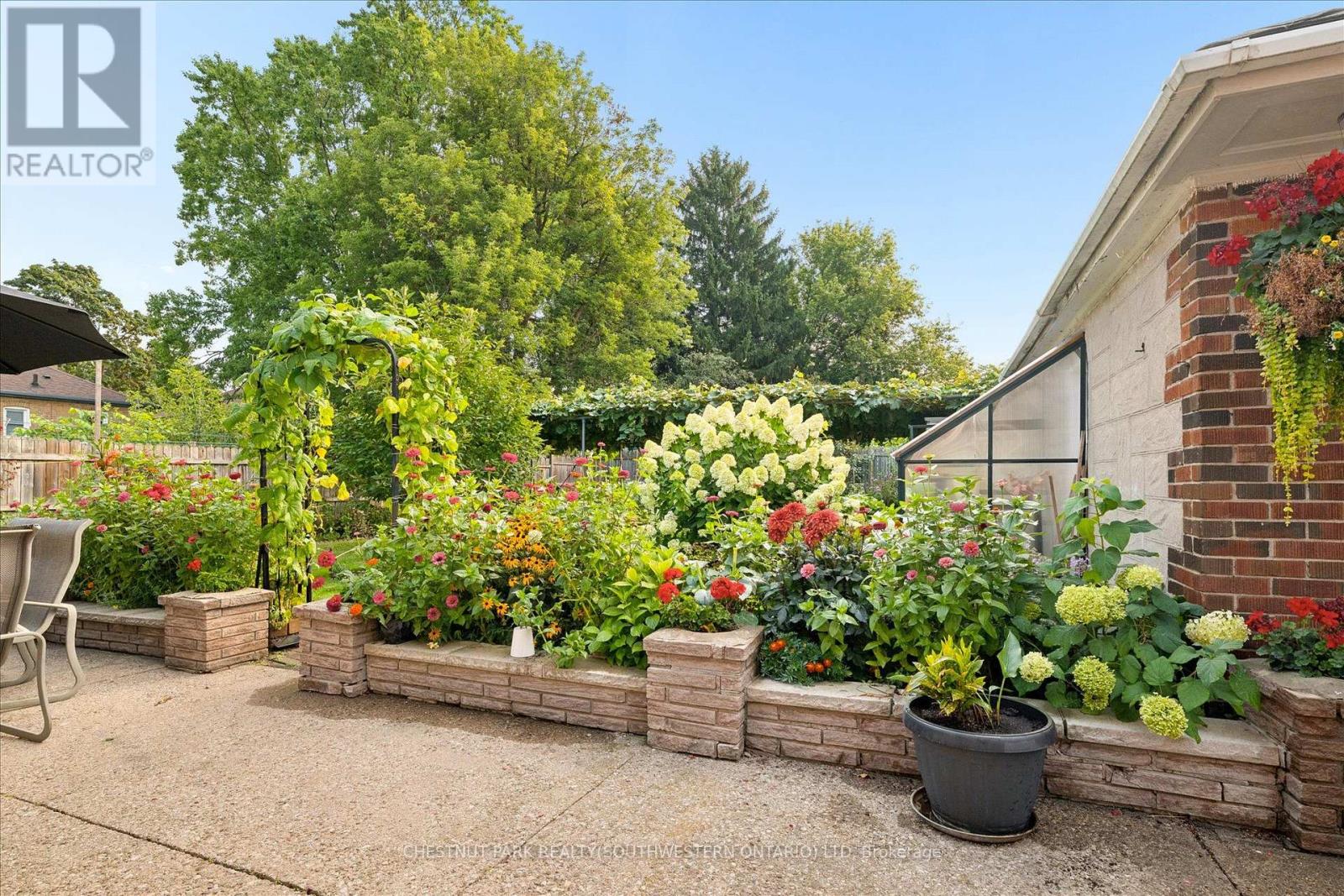 56 Suffolk Avenue Property Photo 42