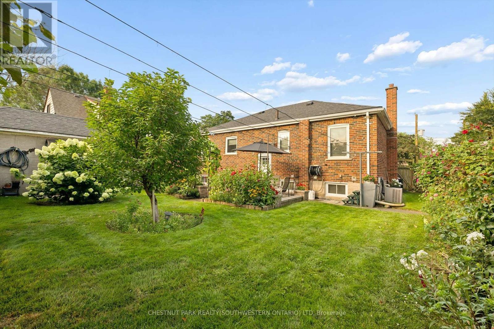 56 Suffolk Avenue Property Photo 44