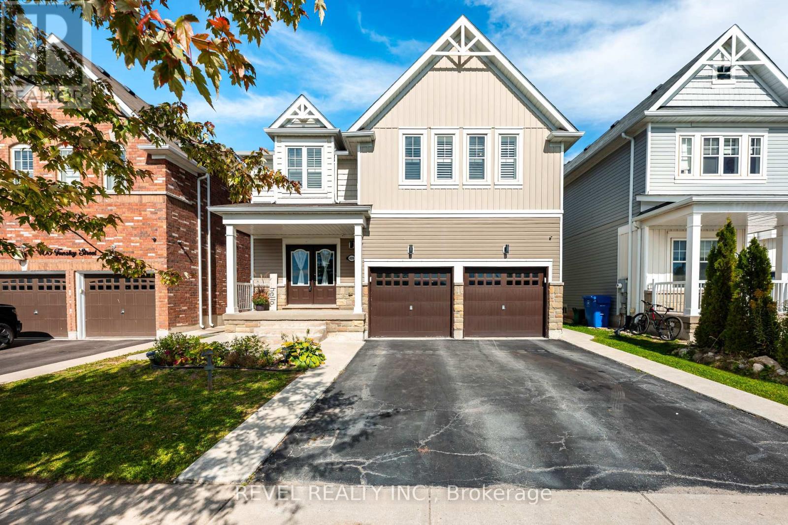409 Tansley Street Property Photo 1