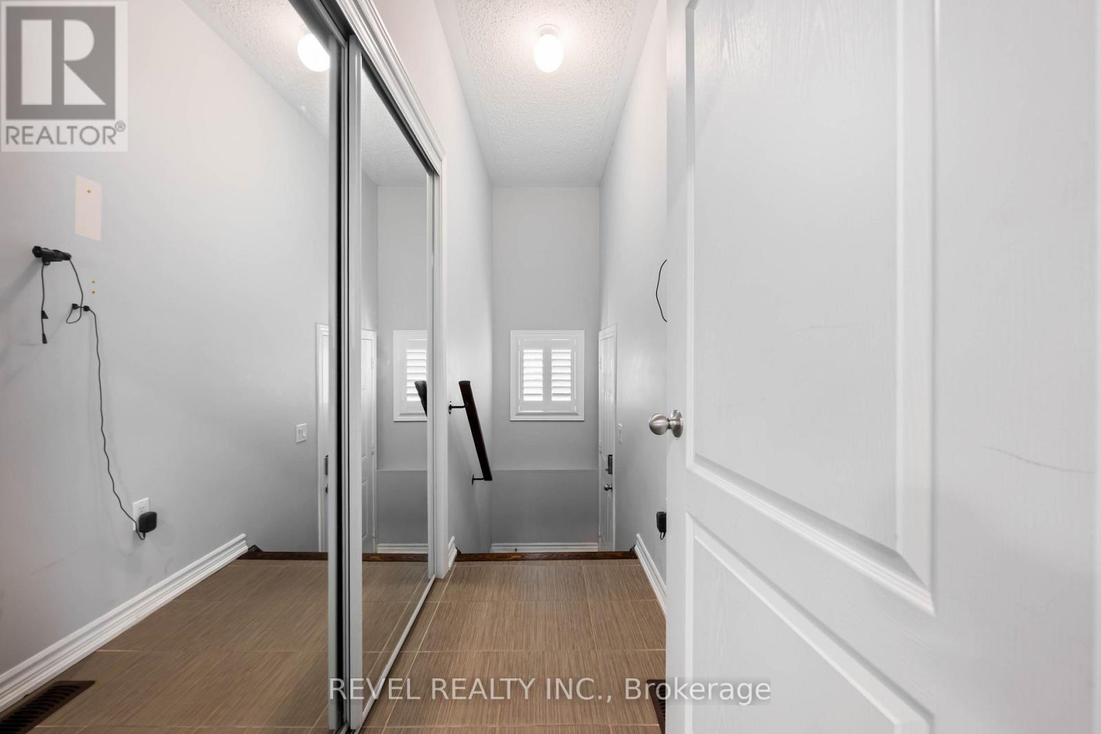 409 Tansley Street Property Photo 12