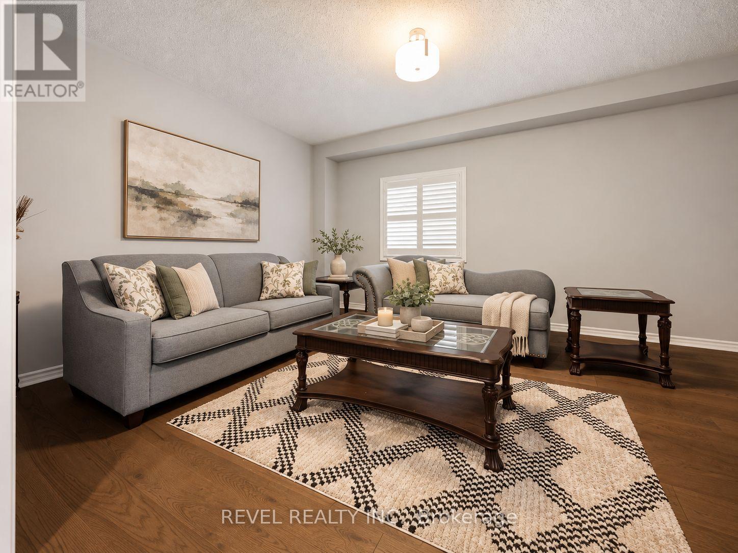 409 Tansley Street Property Photo 16