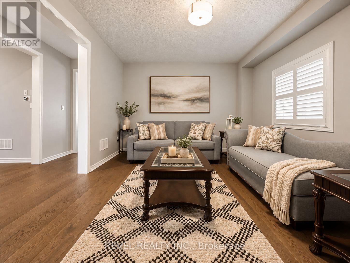 409 Tansley Street Property Photo 17