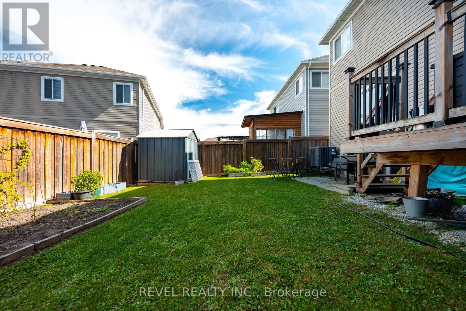 409 Tansley Street Property Photo 45