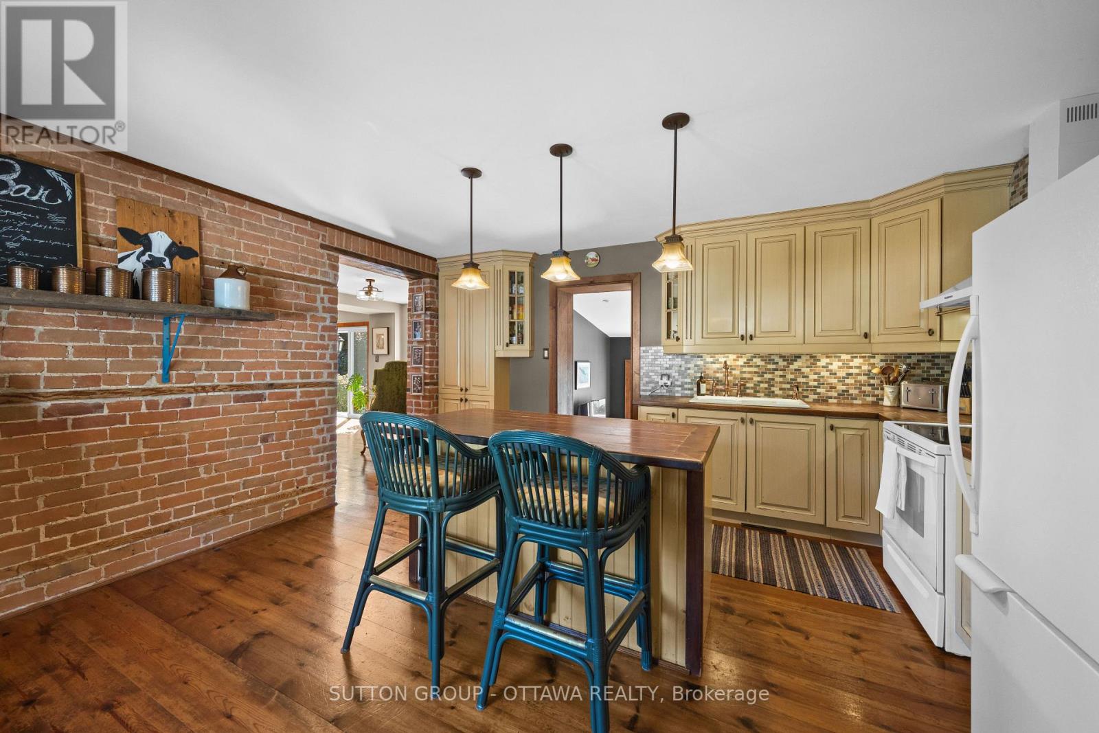 40 Sabourin Street Property Photo 7