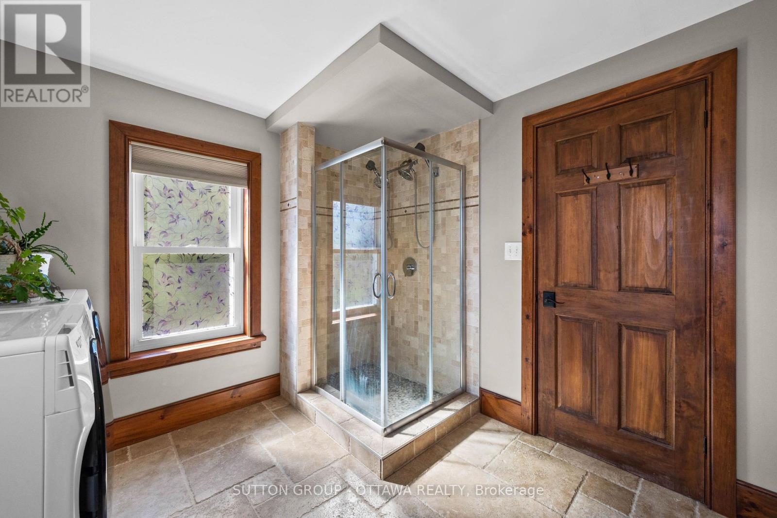 40 Sabourin Street Property Photo 26