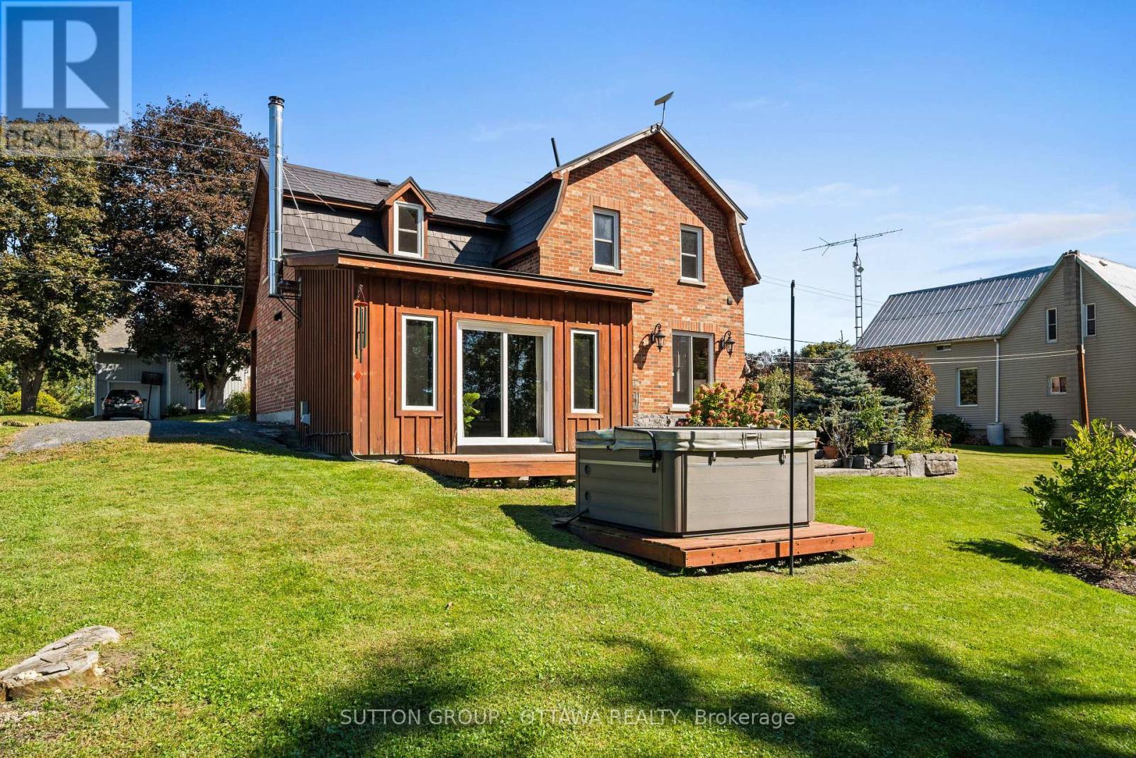 40 Sabourin Street Property Photo 35