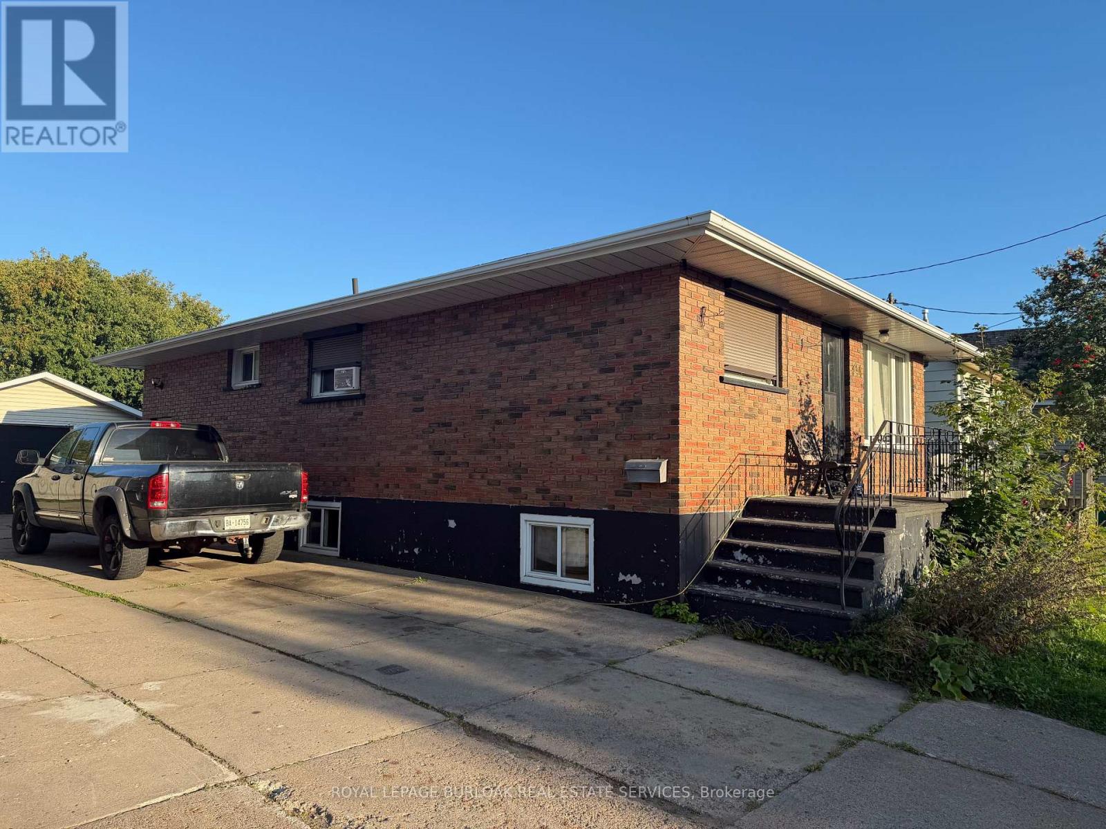 344 First Avenue W Property Photo 5