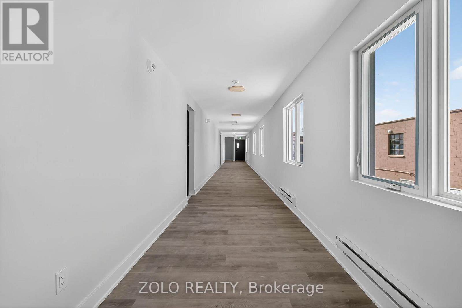 Unit # 5 - 206 Wellington Street Property Photo 3