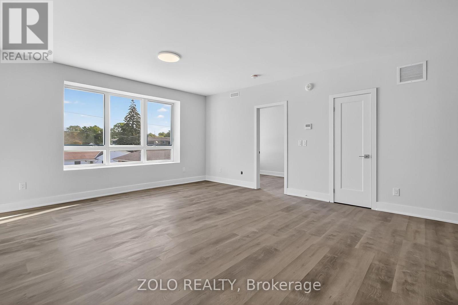 Unit # 5 - 206 Wellington Street Property Photo 8