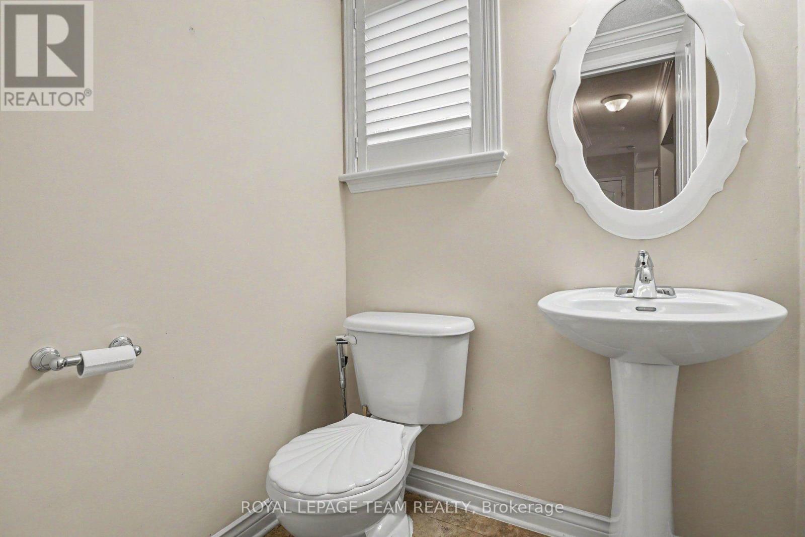 14 Elk Island Court Property Photo 15