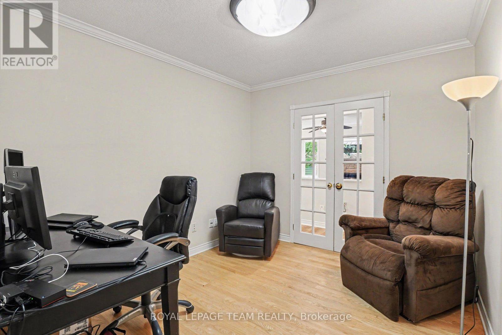 14 Elk Island Court Property Photo 25