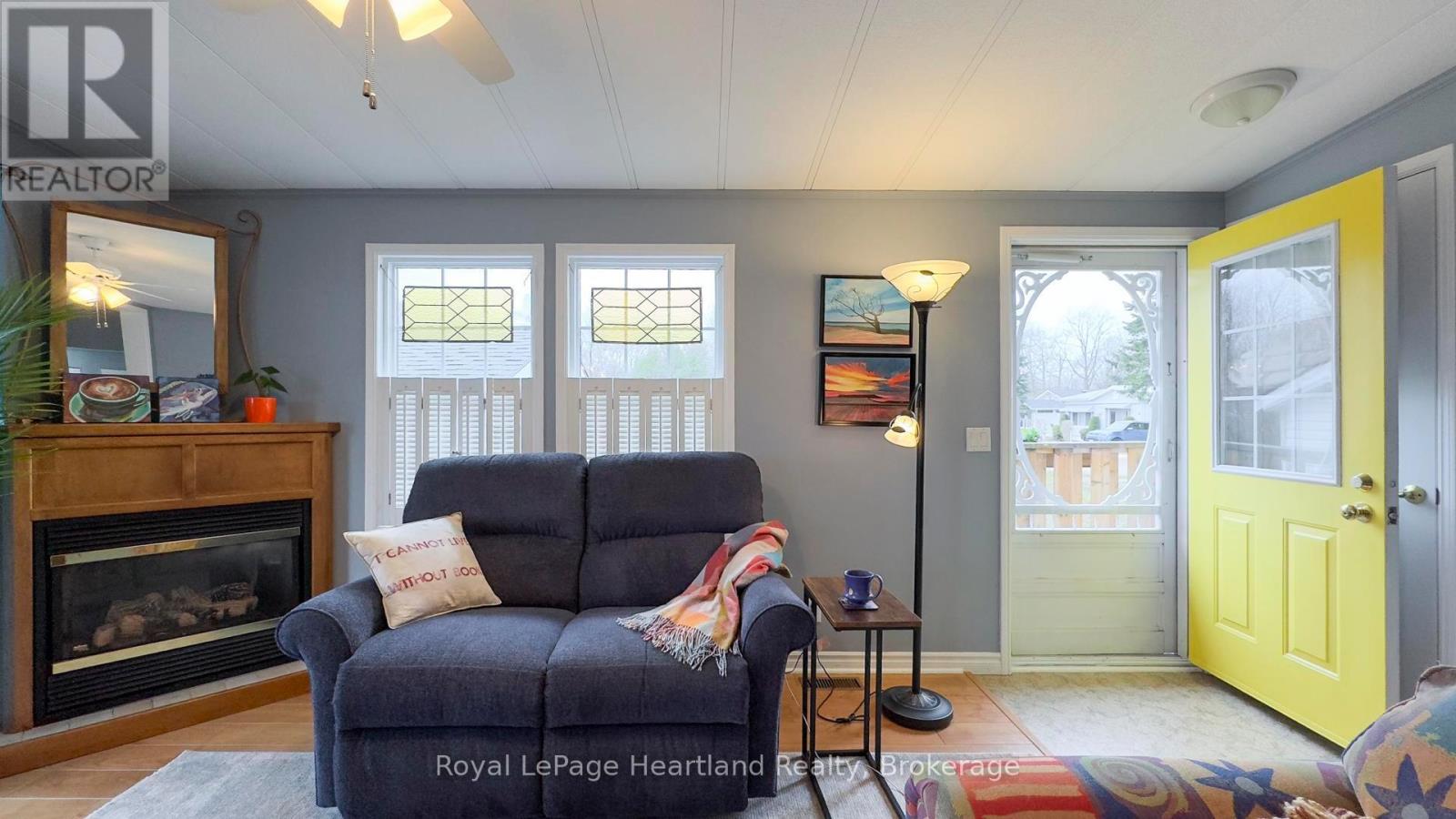 52 Algonquin Lane Property Photo 9