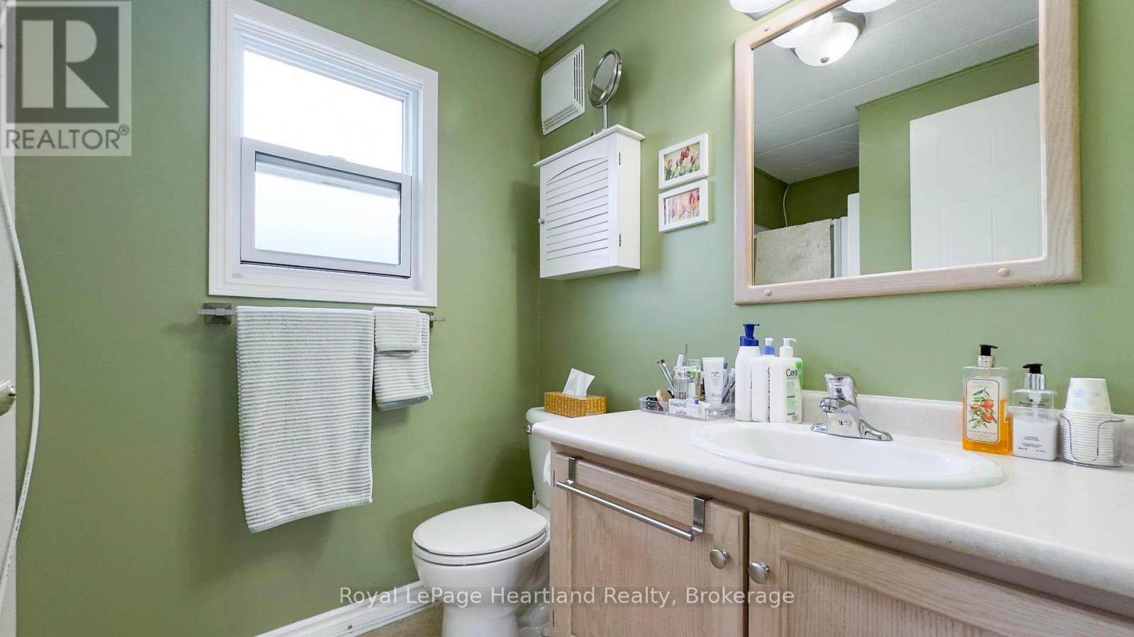 52 Algonquin Lane Property Photo 31