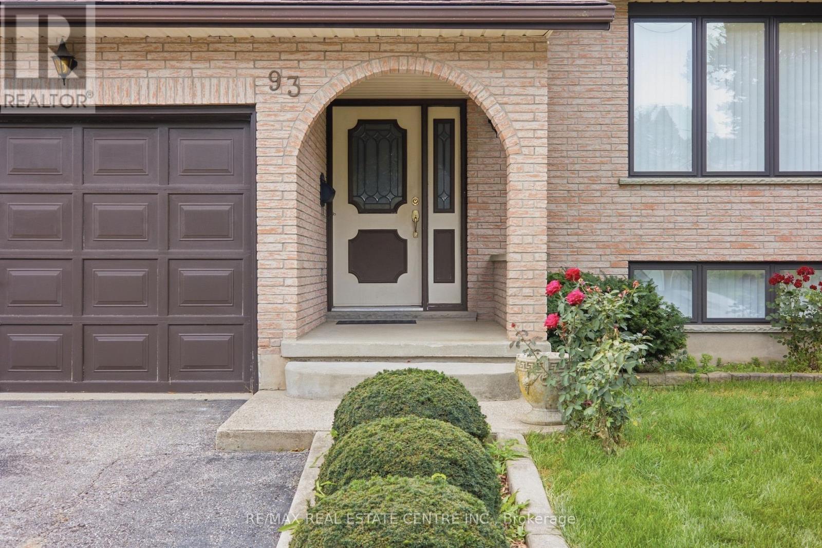 93 Old Chicopee Drive Property Photo 3