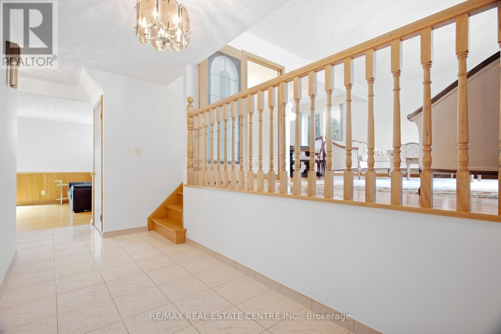 93 Old Chicopee Drive Property Photo 6