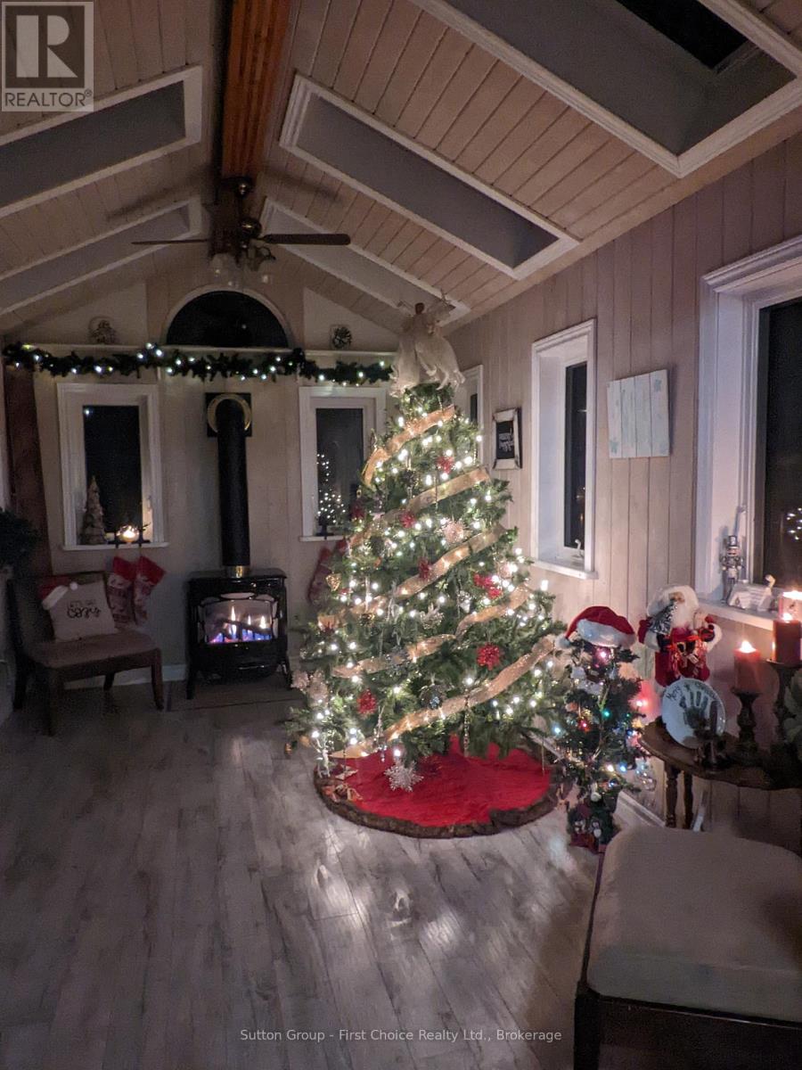 18 Moderwell Street Property Photo 10