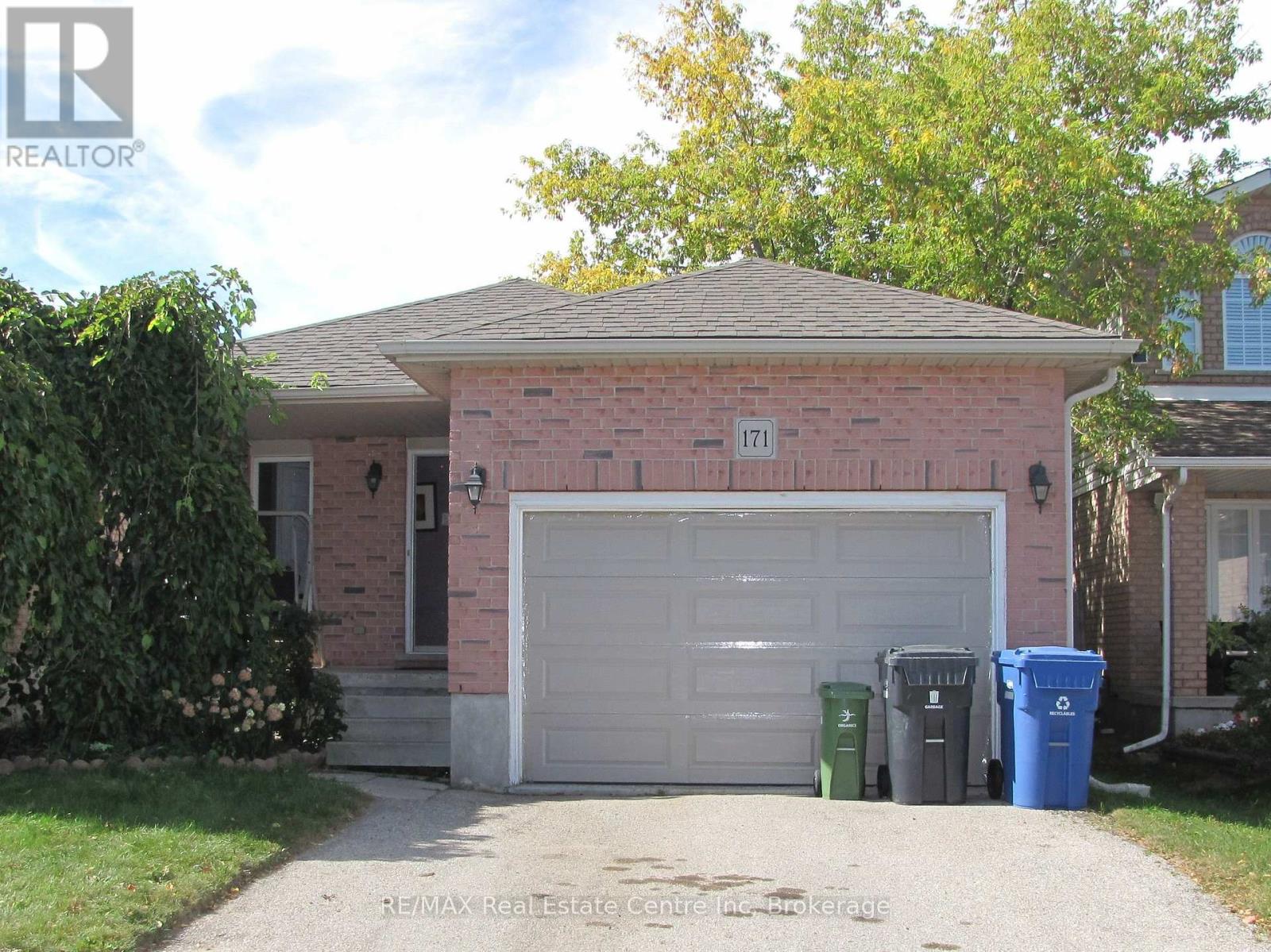 171 DEERPATH DRIVE Property Photo 1