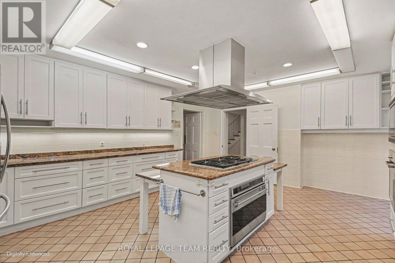 1318 Lisgar Road Property Photo 16