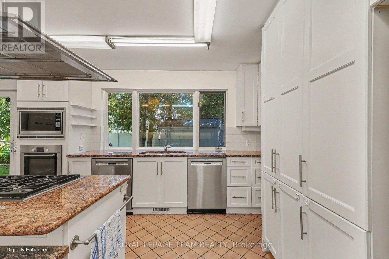 1318 Lisgar Road Property Photo 17