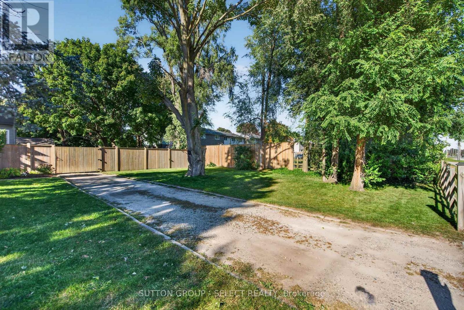 2010 Trafalgar Street Property Photo 4