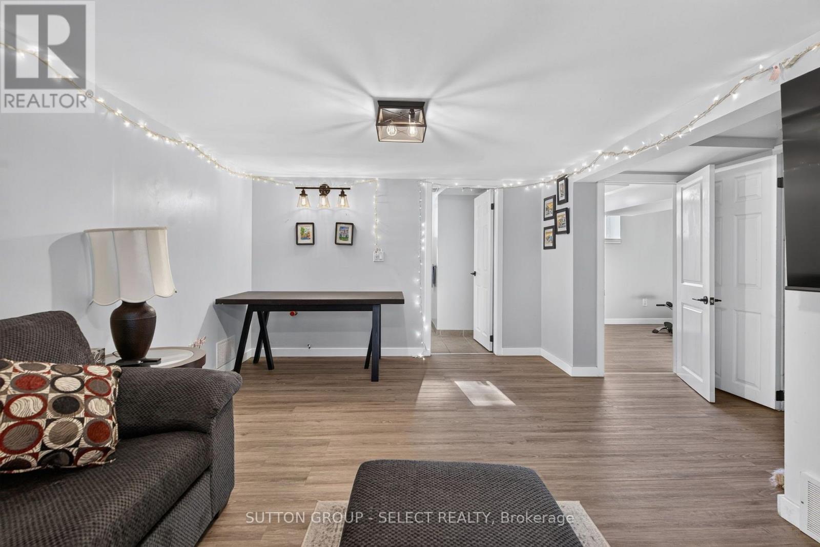2010 Trafalgar Street Property Photo 25